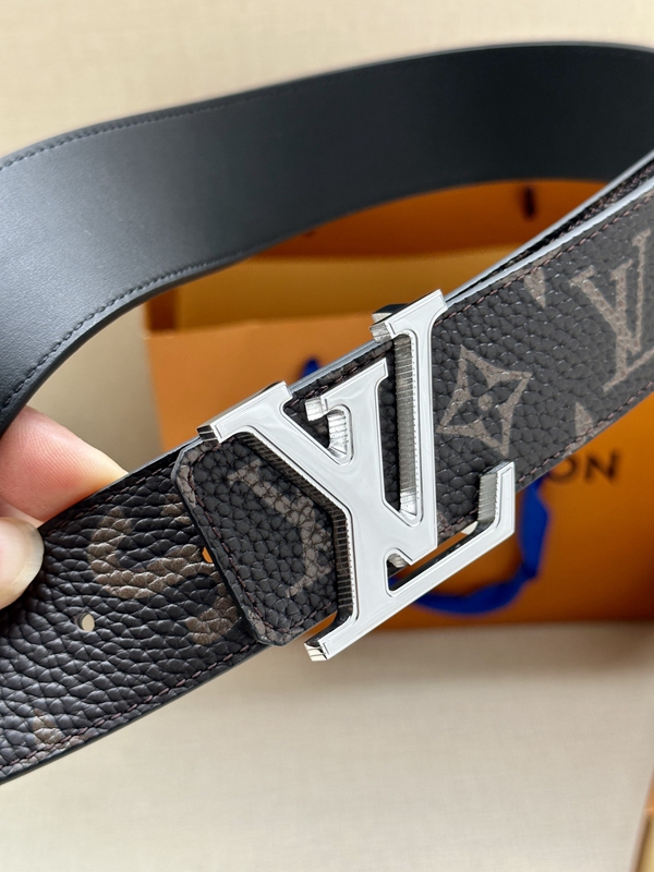 激安ルイヴィトンベルト背面デザイン